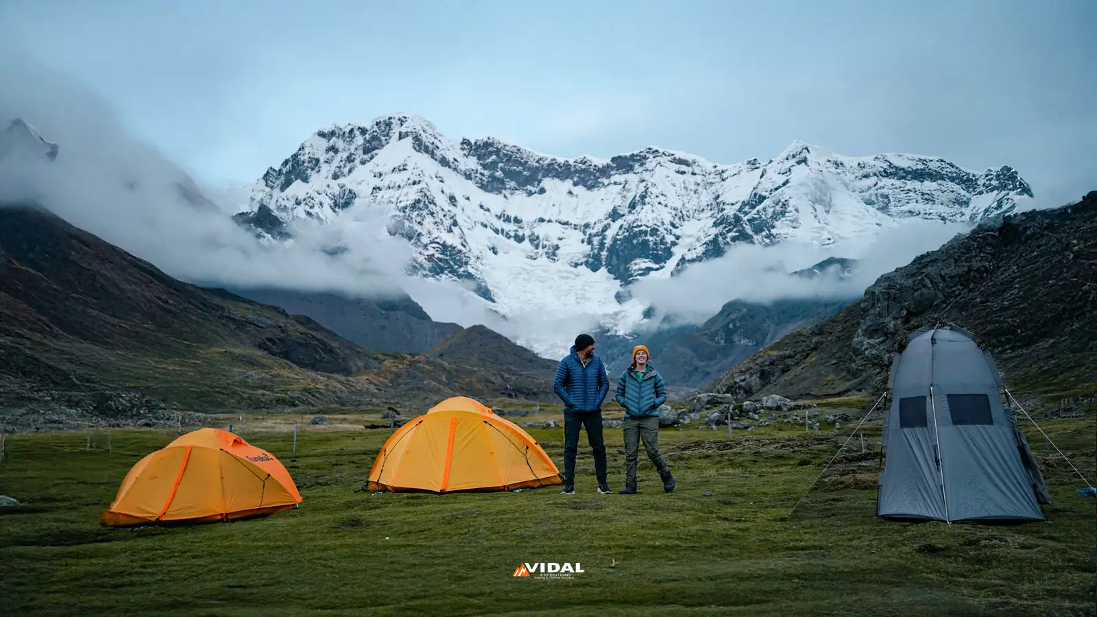 Upis camp in Ausangate Trek 5 days expeditions with local guides in Peru