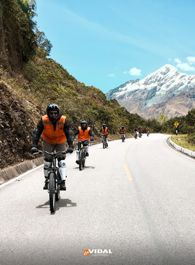 Biking along the Inca Jungle Trail 4 Days