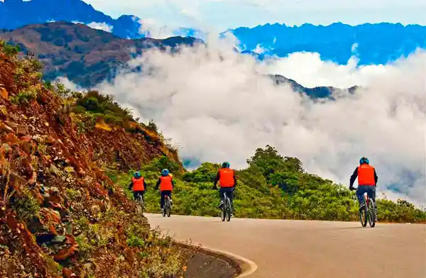 Cycling to Machu Picchu via Inca Jungle Trail